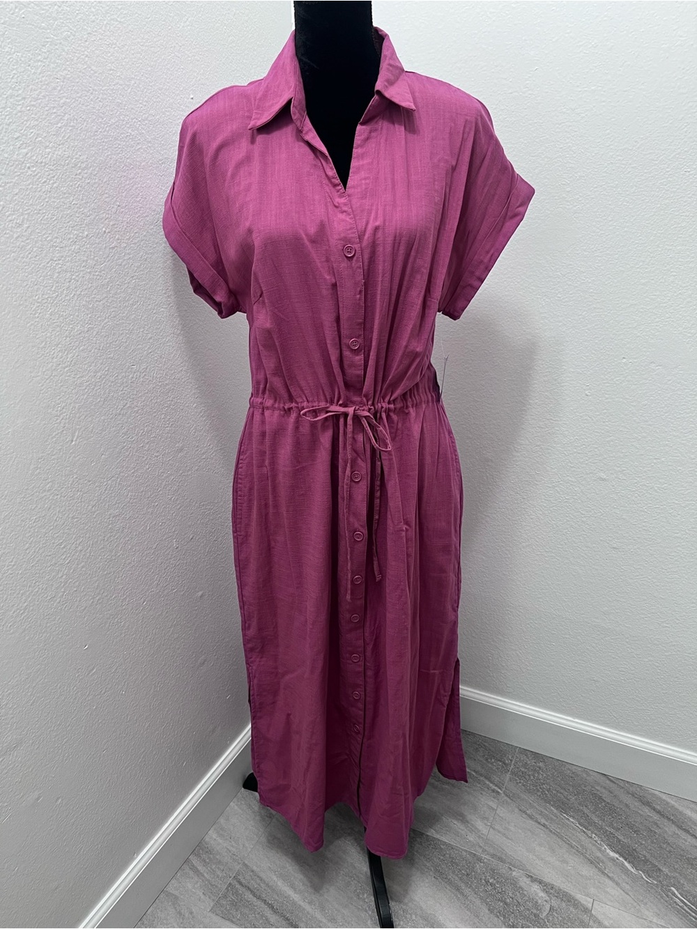 Jewel Badgley Mischka L Purple Solid Short Sleeve Collared Button Midi Dress